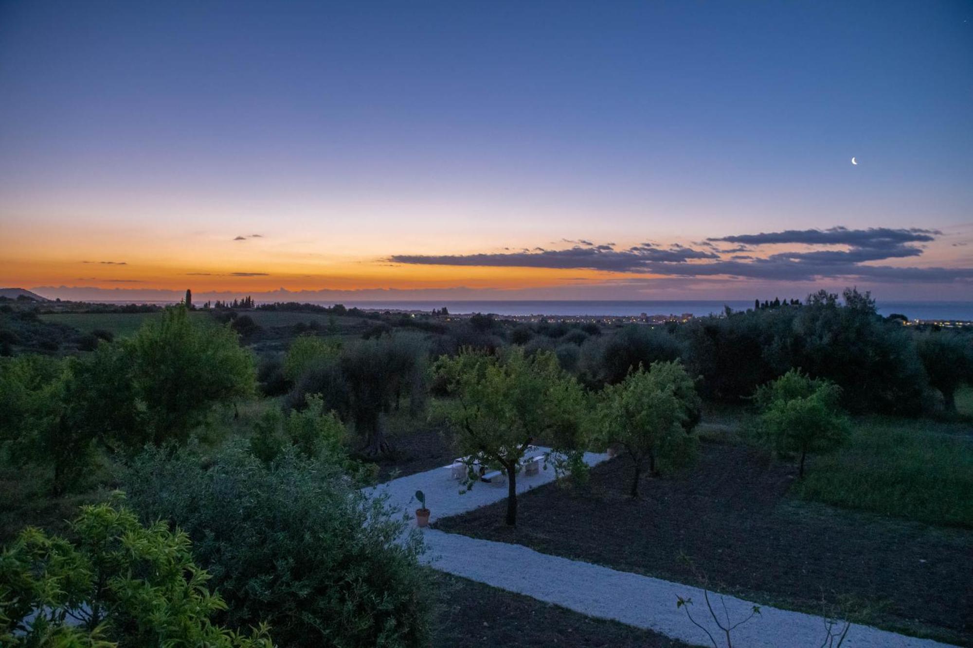 Bed and Breakfast Luccicamare Family-Run Beb Noto Exteriér fotografie